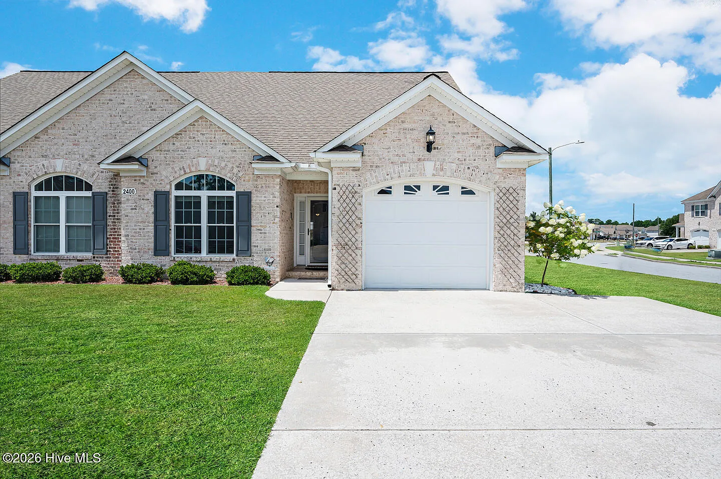 4 bed, 3.0 bath, 2146 sqft, $2,100 — Photo 1