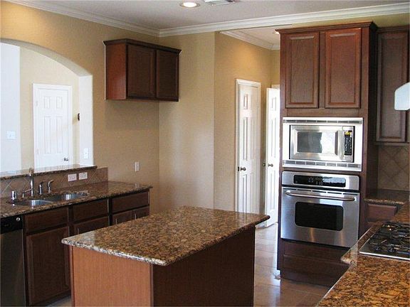 5th image of 6133 Southwell Ln