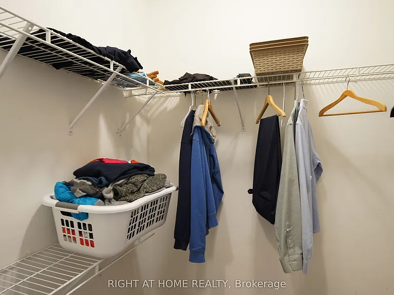 18 William Carson Cres #716 — Photo 12