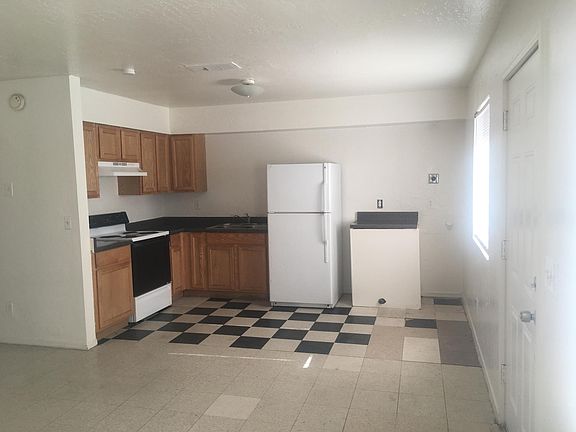 3rd image of 2809 E Wier Ave APT 3