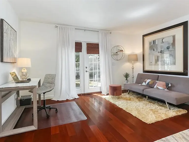 4014 W Palmira Ave — Photo 41