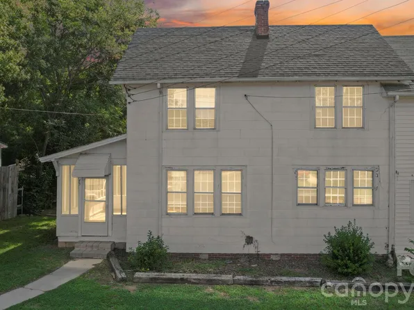 43 Boyden St, Badin, NC 28009