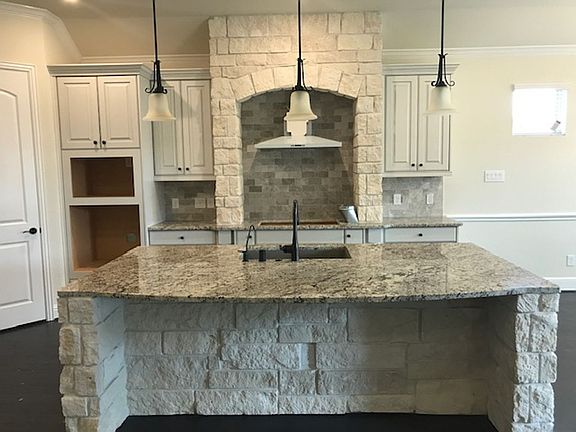 5th image of 3750 Pinebrook Hollow Ln