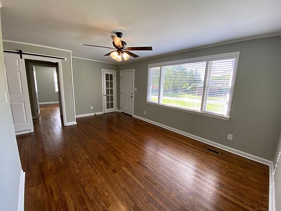 5th image of 3501 Rainbow St