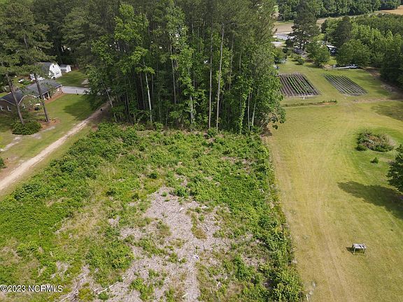 2nd image of 2145 Rock Lane