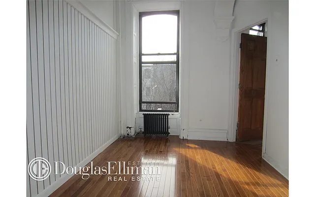 Rented by Douglas Elliman | media 20