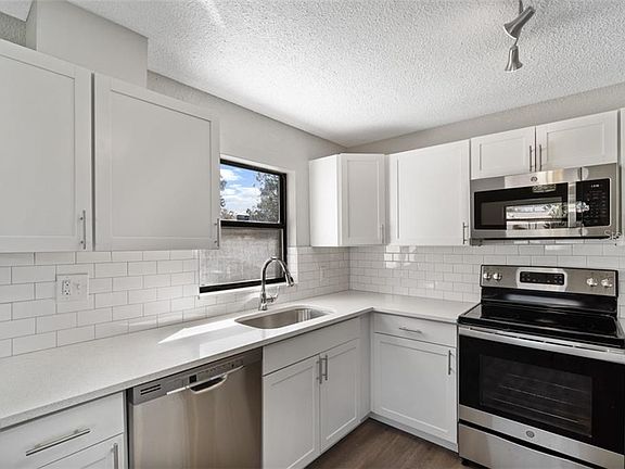 3rd image of 4416 W McElroy Ave