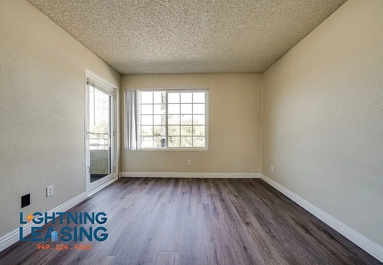 2850 Riverside Dr #2-206 — Photo 10