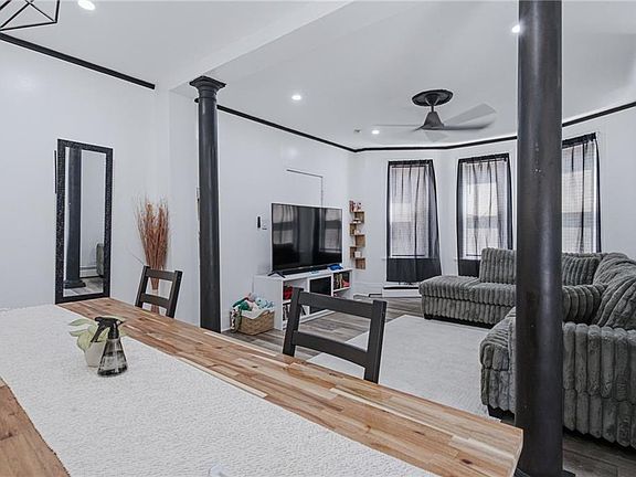 5th image of 53 Alger Ave