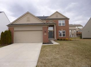 4103 Falmouth Ln, Howell, MI 48843