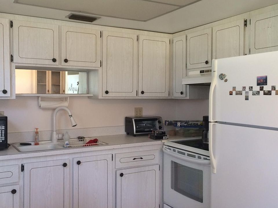 2nd image of 2929 SE Ocean Blvd #1