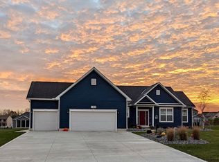610 Summerfield Pl, Huron, OH