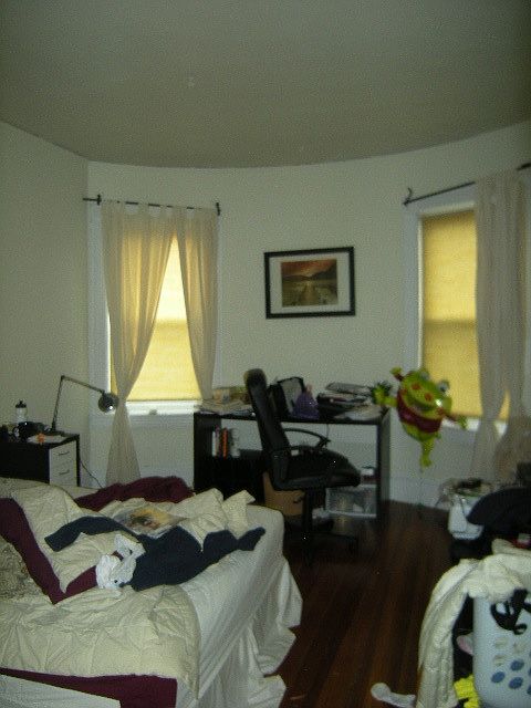 2nd image of 1589 Beacon St #158910