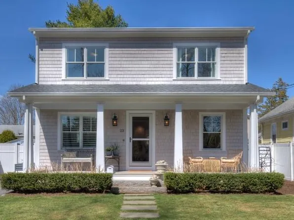 23 Chachapacassett Rd, Barrington, RI 02806