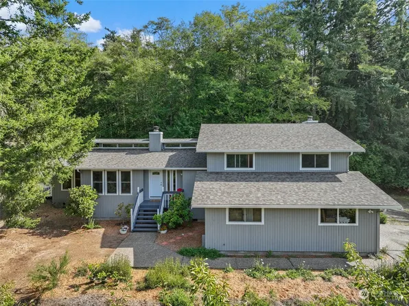 9060 NE Morgan Road, Bainbridge Island, WA 98110