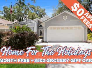 1402 Walden Oaks Pl, Plant City, FL 33563