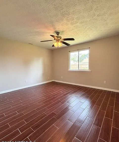 1747 Papaya Dr N — Photo 13