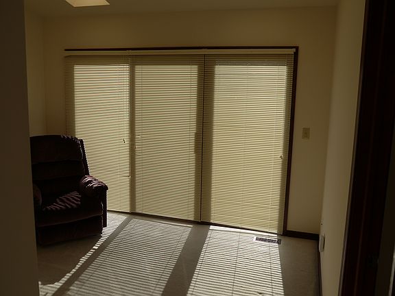Sun Room w Sky Lights