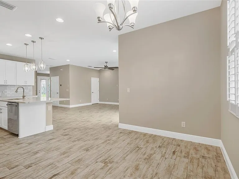 3934 Maurice Ave — Photo 8