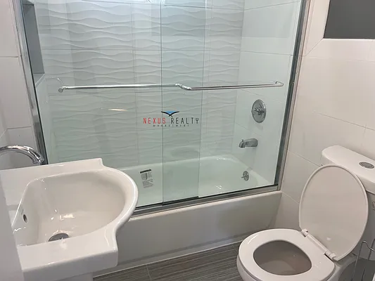 Rented by Voro NYC | media 4