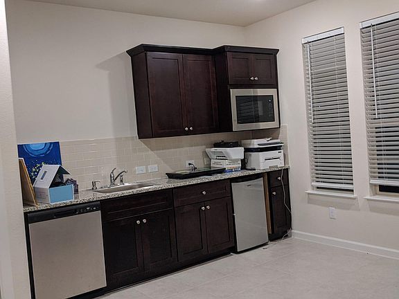 4th image of 4200 Alyssum Ln #2