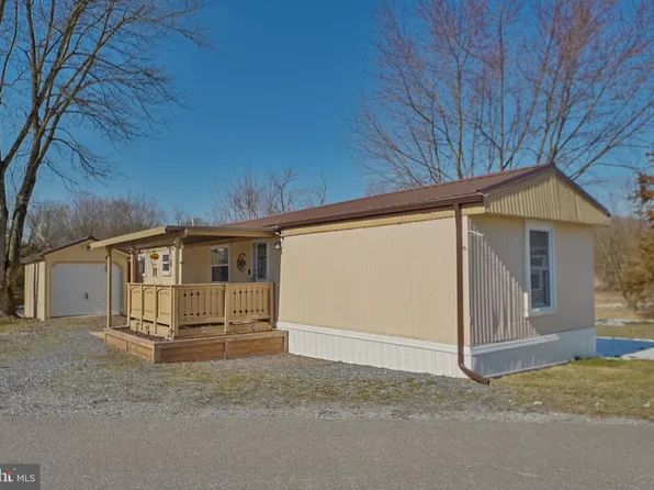 90 Florence Dr, Elizabethtown, PA 17022