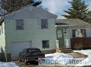 436 Charles Ave, Massapequa Park, NY 11762