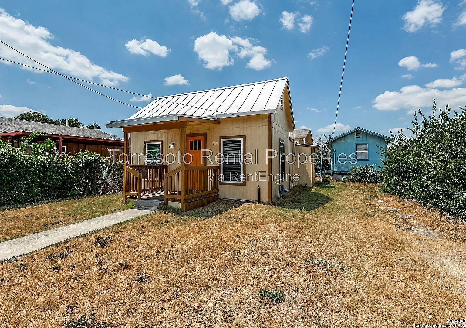 3 bed, 2.0 bath, 780 sqft, $1,400 — Photo 3
