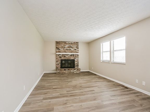 5th image of 2200 Otter Ln