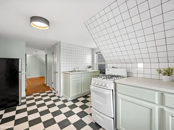 1918 N Damen Ave APT 3R, Chicago, IL 60647