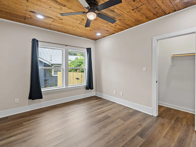 2834 Pearl St — Photo 17