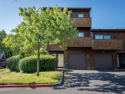 1 Liberty Lane, Petaluma, CA, 94952