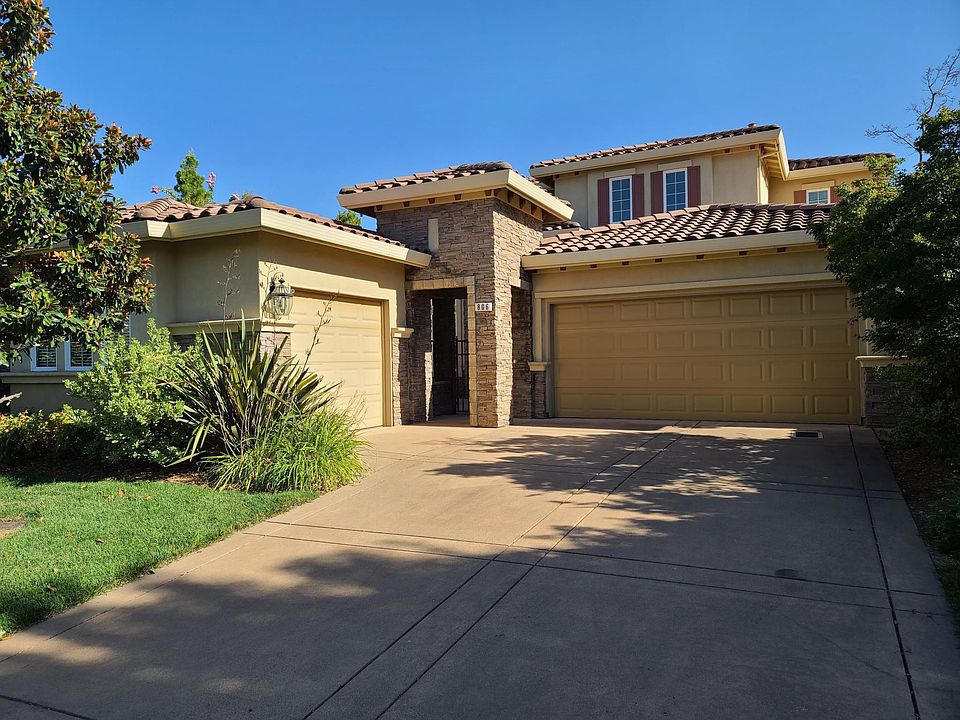 1st image of 806 Royal Troon Pl
