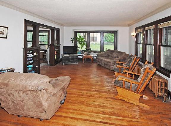 2nd image of 1703 Jefferson Ave
