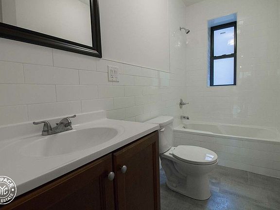 5th image of 1045 Union St APT 3B