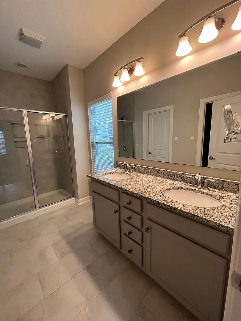 Beautiful 3-bedroom, 2.5 bath home in Brunswick Forest — Photo 3
