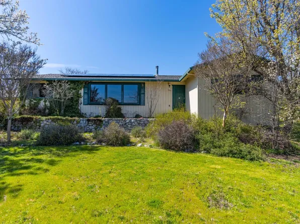 1204 W Oak Park Dr, San Andreas, CA 95249