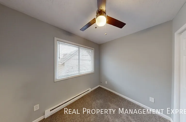607 N Franklin Ave — Photo 10