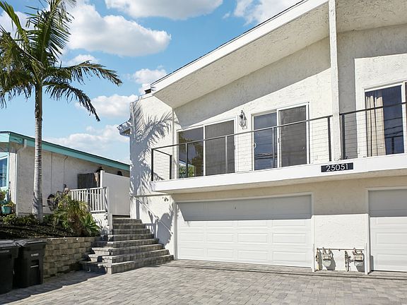 4th image of 25051 La Cresta Dr APT A