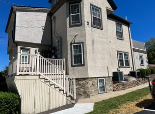 30 N York Rd #2, Willow Grove, PA 19090