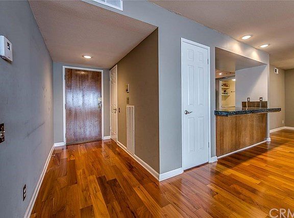 3rd image of 1250 Amherst Ave APT 302