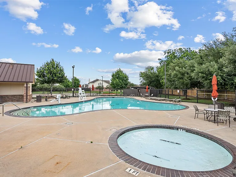 6530 Bayliss Valley Ln — Photo 33