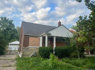 16916 Carlisle St, Detroit, MI 48205