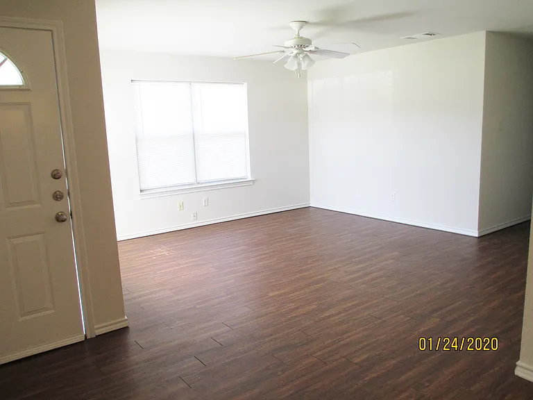 8130 Marydean Ave — Photo 2