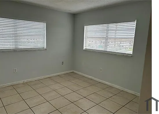 5100 SW 41st St #329 — Photo 7