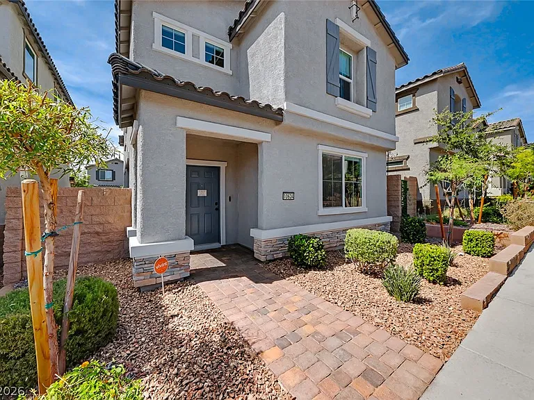 10634 Sariah Skye Ave — Photo 3