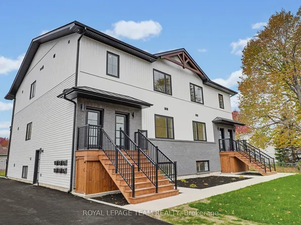 730 Cecelia St Unit 2, Pembroke, ON K8A 8H5