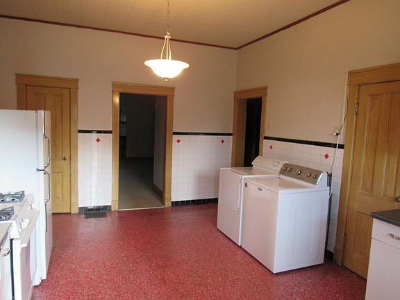 4th image of 512 Harrison St #1