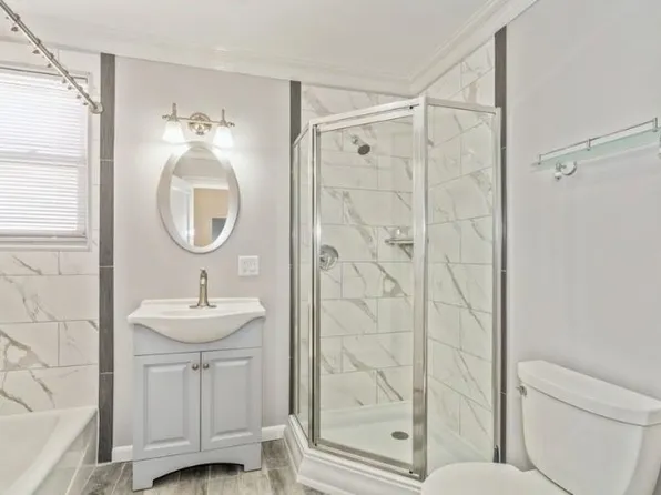 802 Kennedy Boulevard image 9 of 18