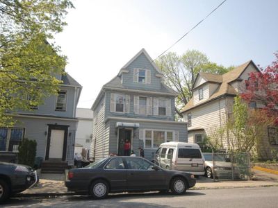 4280 79th St, Flushing, NY, 11373